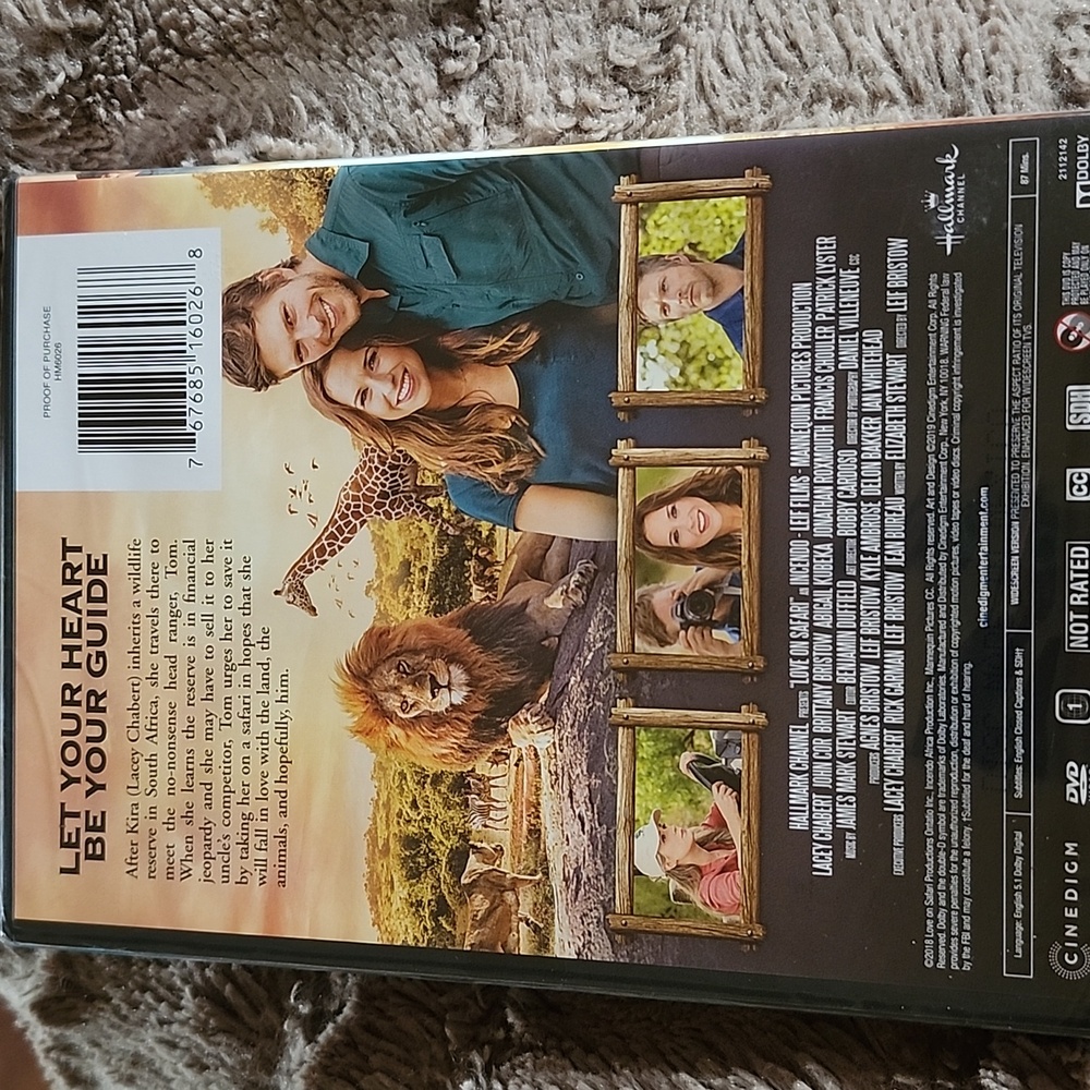 Love On Safari Hallmark Movie - NWT - Picture 2 of 3